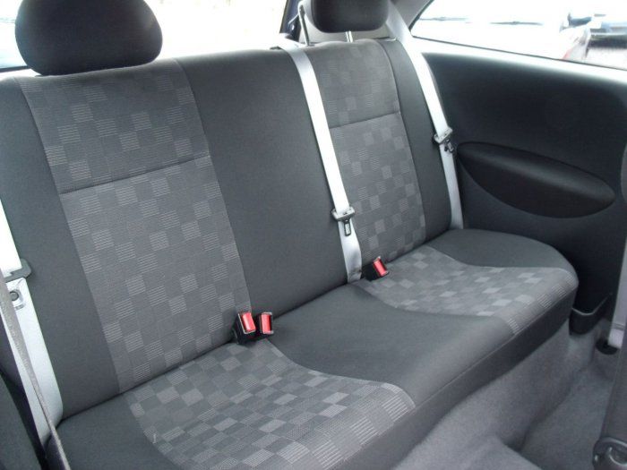 2005 Vauxhall Corsa 1.2i 16V SXi+ 3dr image 5