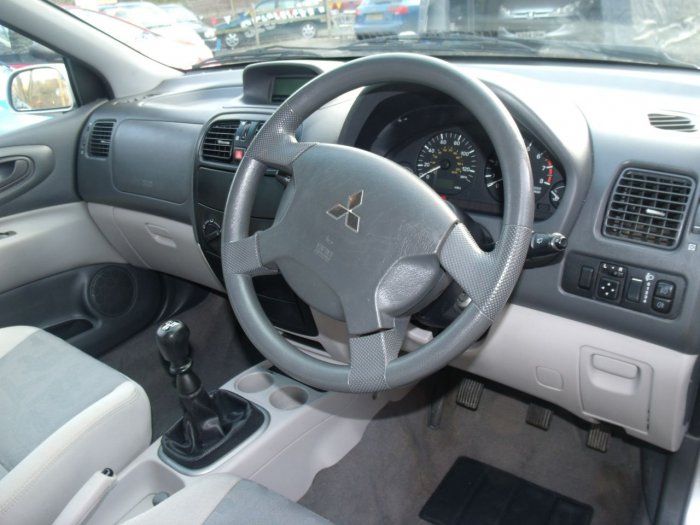 2003 Mitsubishi Space Star 1.3i 5dr image 4