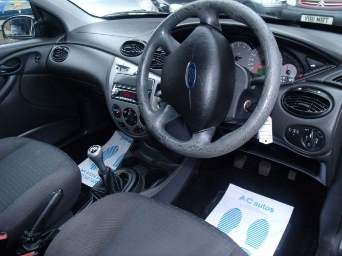 2005 Ford Focus 1.6 Edge 5dr image 4