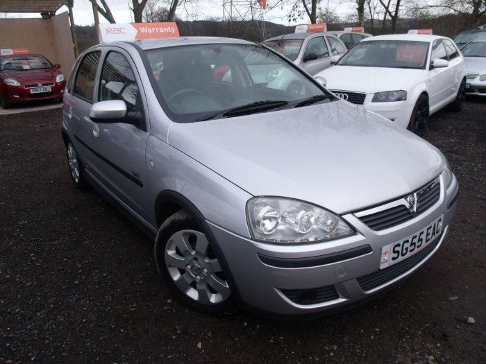 2005 Vauxhall Corsa 1.2i 16V SXi 5dr image 1