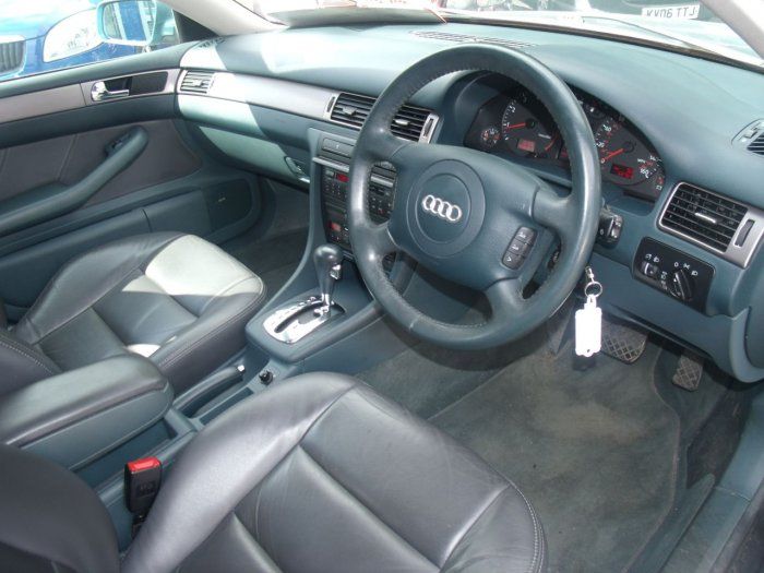 2000 Audi A6 2.4 SE 4dr Auto image 4