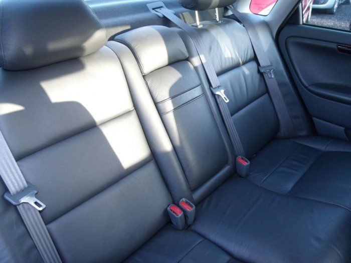 2001 Volvo S40 1.8 SE 4dr image 5