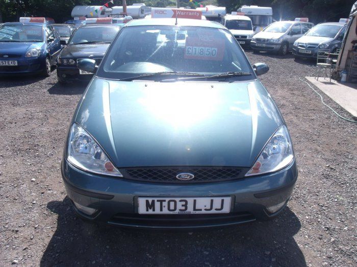 2003 Ford Focus 1.6 Zetec 5dr image 2