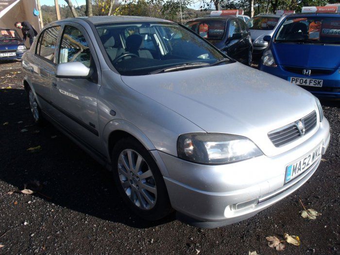 2002 Vauxhall Astra 1.6i 16V SXi 5dr image 1