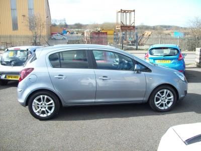 2009 Vauxhall Corsa 1.4i 16v SXi 5dr image 3