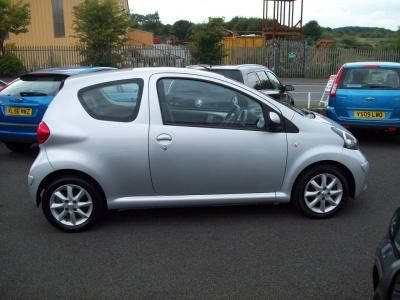 2009 Toyota Aygo 1.0 VVT-i Platinum image 3