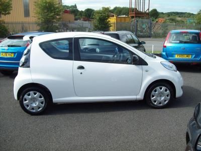 2010 Citroen C1 1.0i Splash 3dr image 3