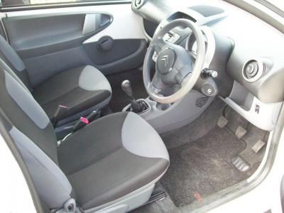 2010 Citroen C1 1.0i Splash 3dr image 4