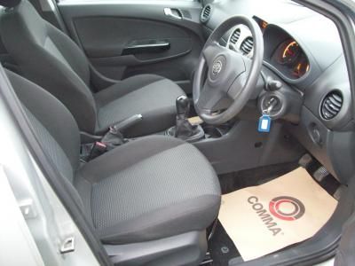 2008 Vauxhall Corsa 1.3 CDTi 16v image 4