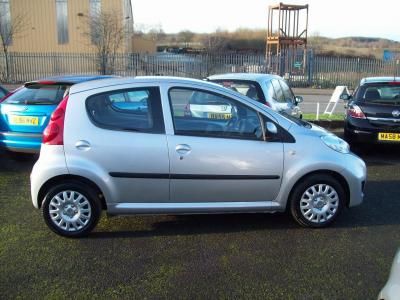 2009 Peugeot 107 1.0 12v Urban 5dr image 3