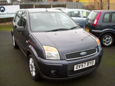2007 Ford Fusion 1.6 Zetec 5dr image 1