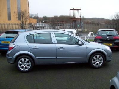 2005 Vauxhall Astra 1.6i 16v Breeze 5dr image 3