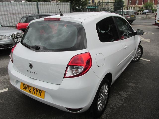 2012 RENAULT CLIO 1.1 3dr image 3
