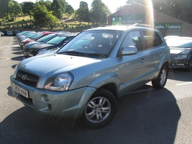 2009 HYUNDAI TUCSON 2.0 5dr image 1