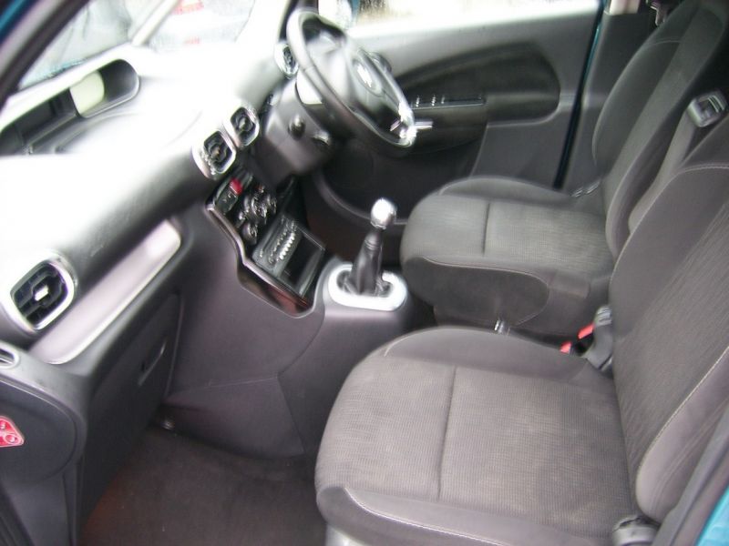 2010 Citroen C3 PICASSO 1.6 HDi 5dr image 4
