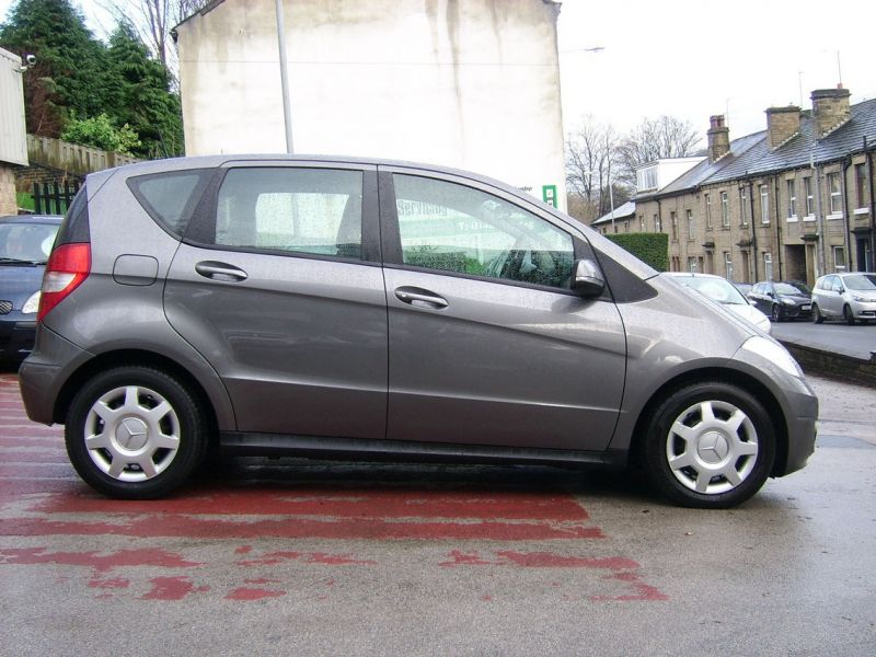 2009 Mercedes-Benz 1.5 A160 5dr image 3