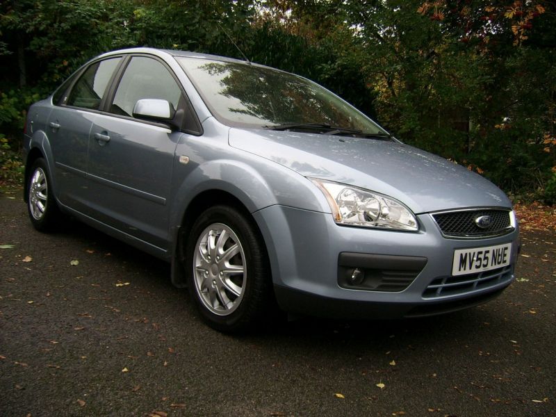 2005 Ford Focus 1.6 Ghia 4dr image 1