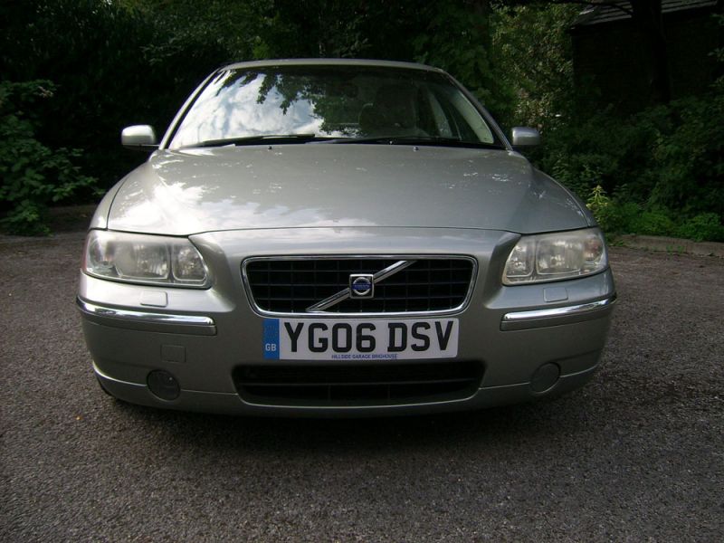 2006 Volvo S60 2.4 TD D5 SE 4dr image 2