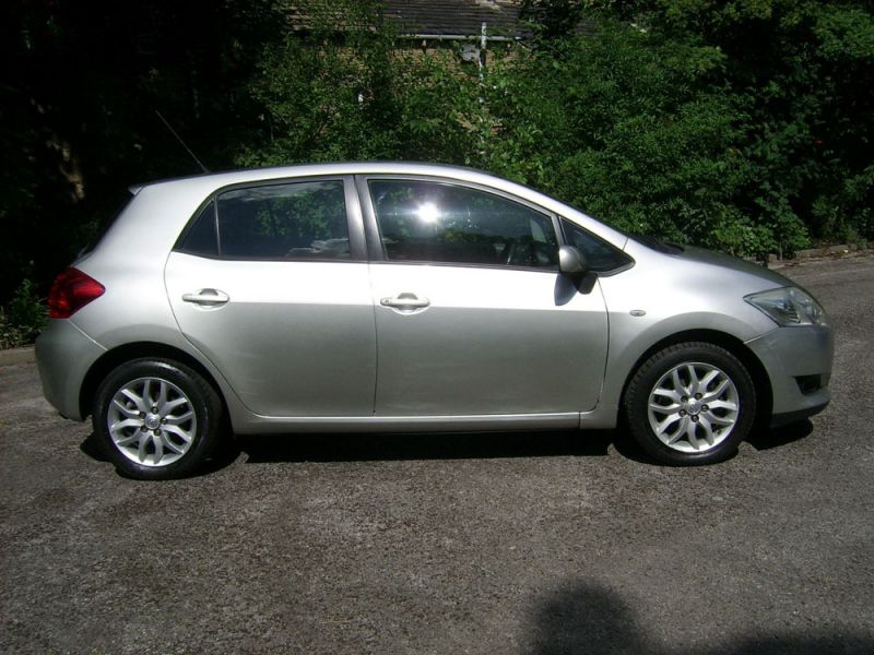 2007 Toyota Auris 1.6 VVT-i T3 5dr image 4
