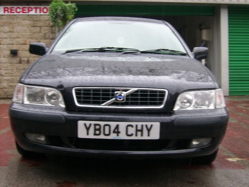 2004 Volvo S40 1.6 S Classic 4dr image 2
