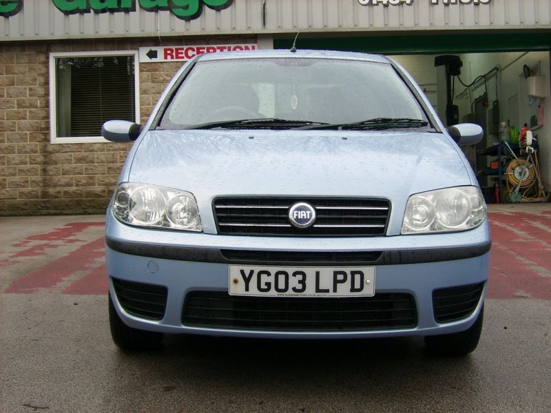 2003 Fiat Punto 1.2 8v Dynamic 5dr image 2