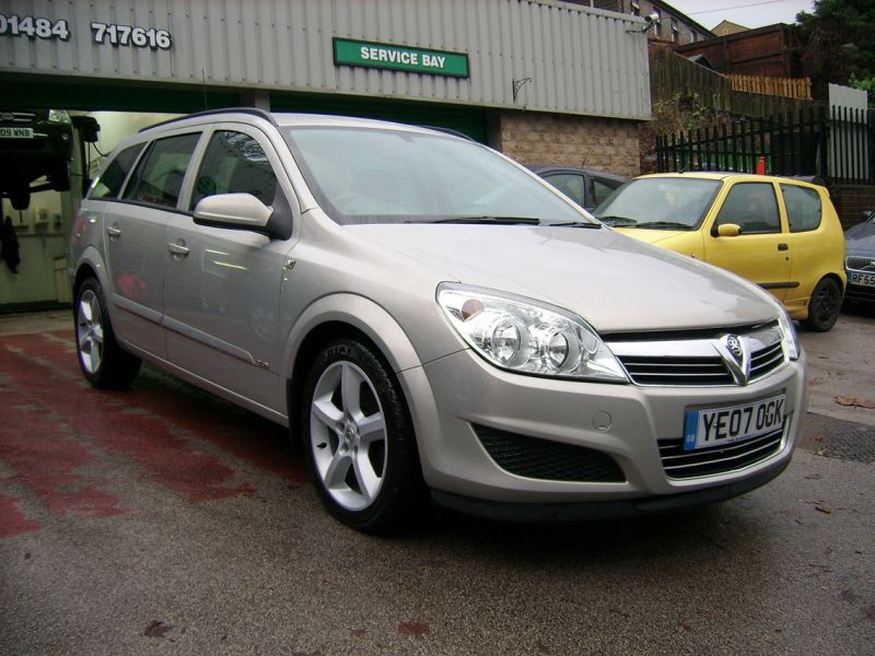 2007 Vauxhall Astra 1.7 CDTi 16v Club 5dr image 1
