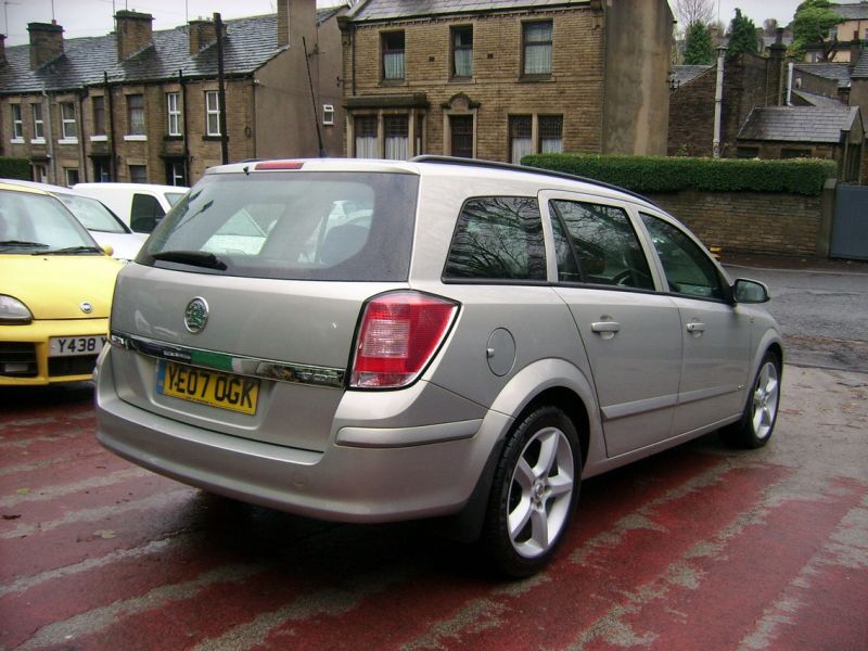 2007 Vauxhall Astra 1.7 CDTi 16v Club 5dr image 4