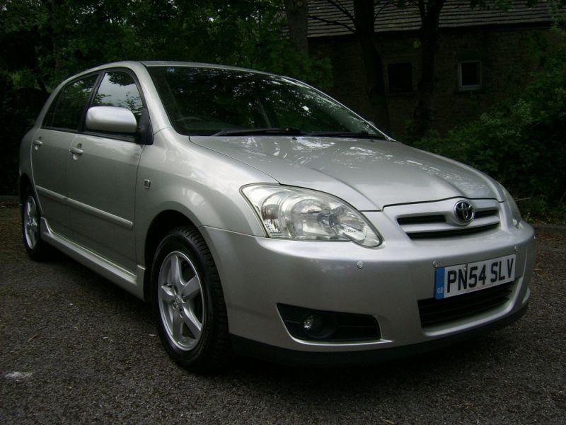 2004 Toyota Corolla 1.4 5dr image 1