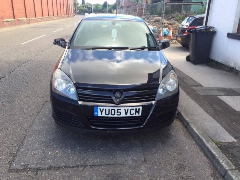 2005 Vauxhall Astra 1.6 petrol image 1