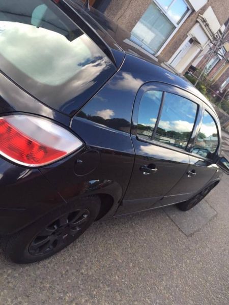 2005 Vauxhall Astra 1.6 petrol image 2