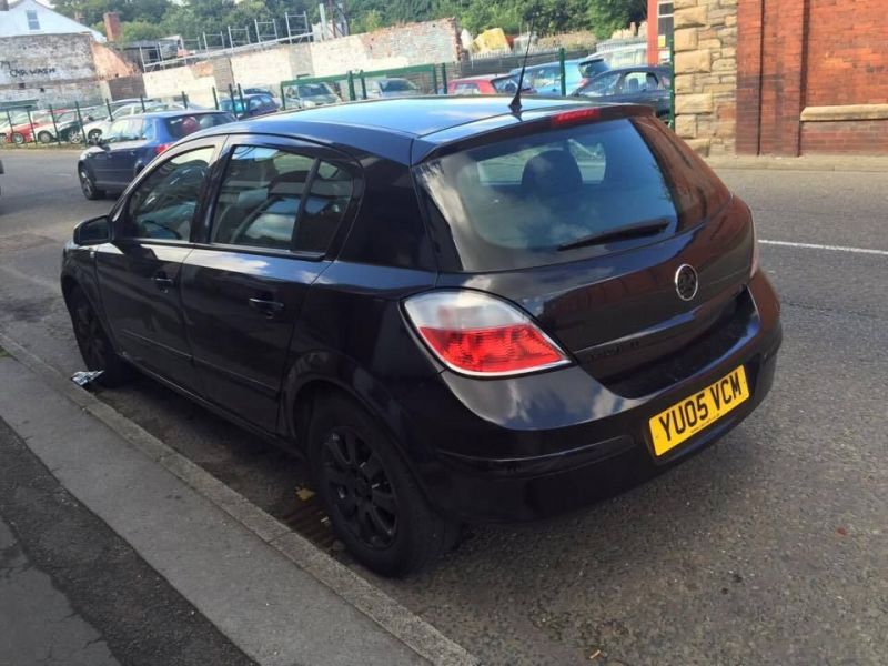 2005 Vauxhall Astra 1.6 petrol image 4