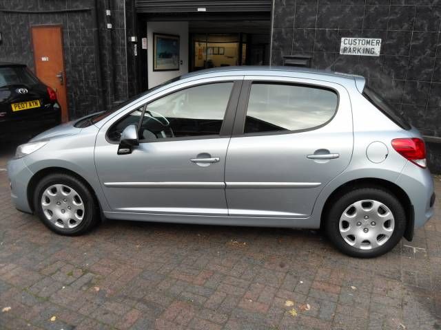 2011 PEUGEOT 207 1.4 HDi Active 5dr image 3