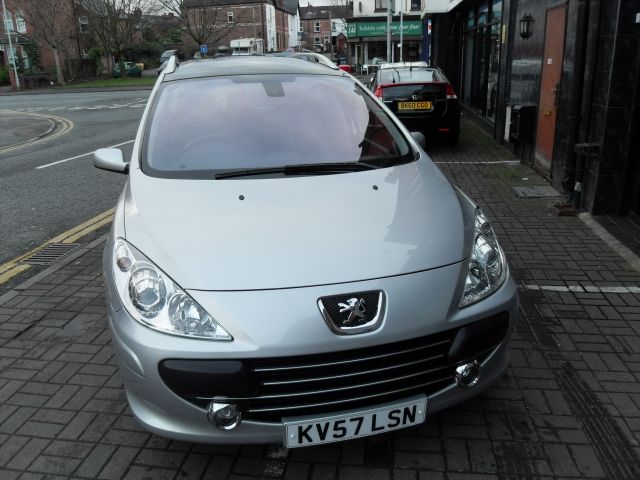2007 PEUGEOT 307 1.6 SE 5dr image 2