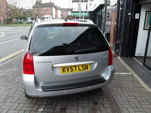 2007 PEUGEOT 307 1.6 SE 5dr image 4