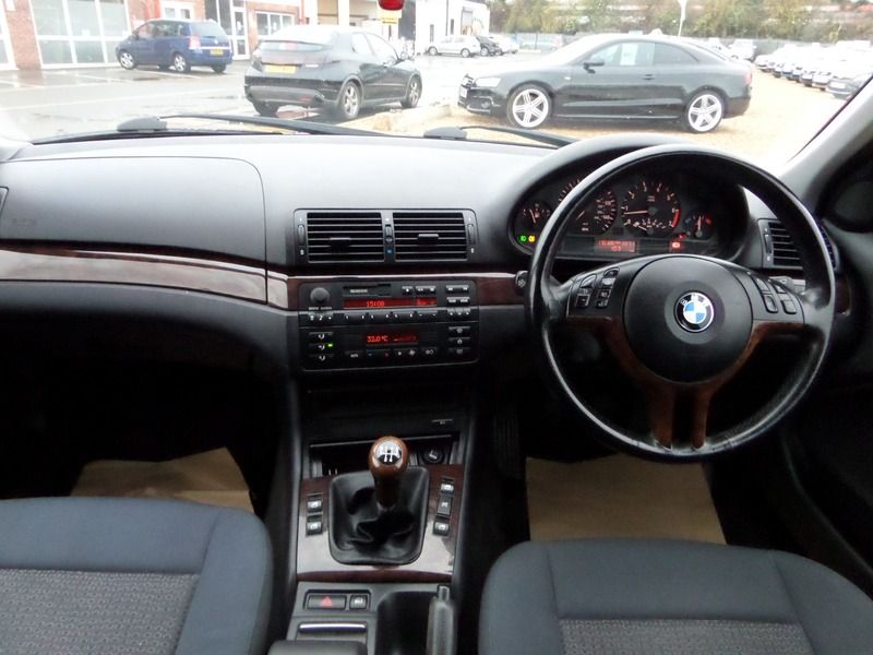 2002 BMW 3 SERIES image 4