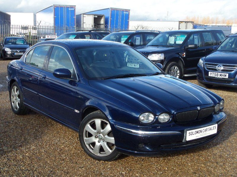 2004 Jaguar X-Type V6 SE image 1