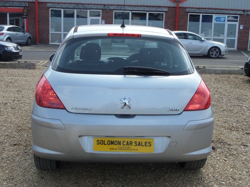 2008 Peugeot 308 Sport image 2