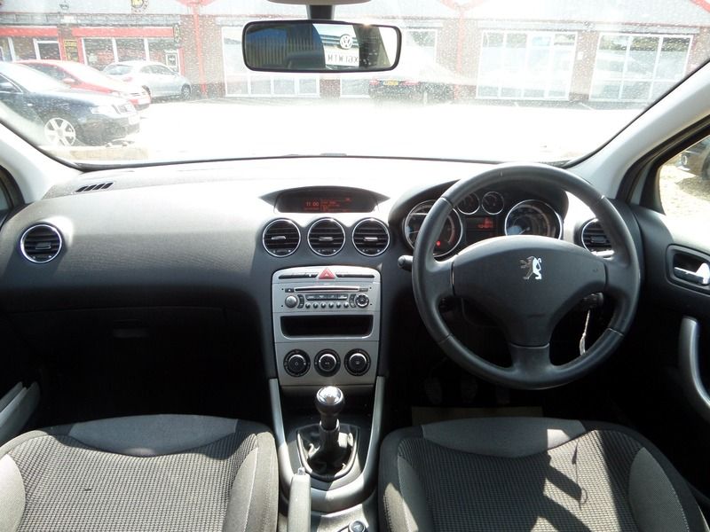 2008 Peugeot 308 Sport image 4