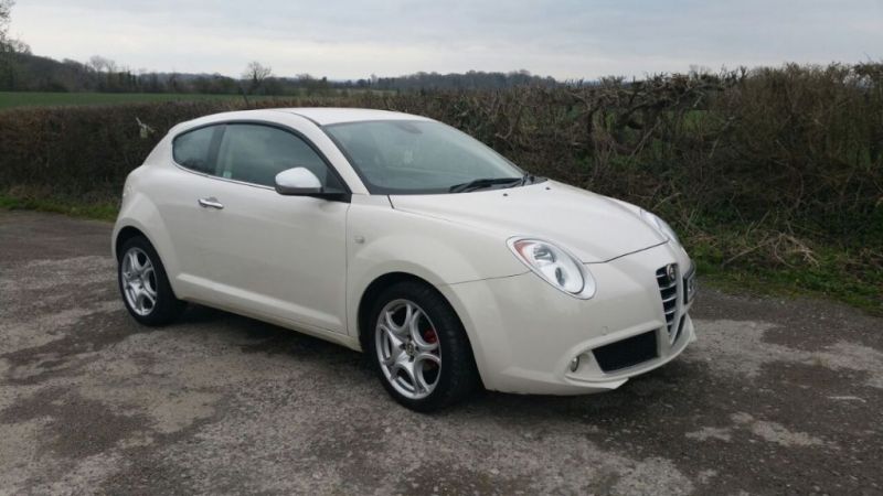 2009 Alfa Romeo MiTo Veloce image 1