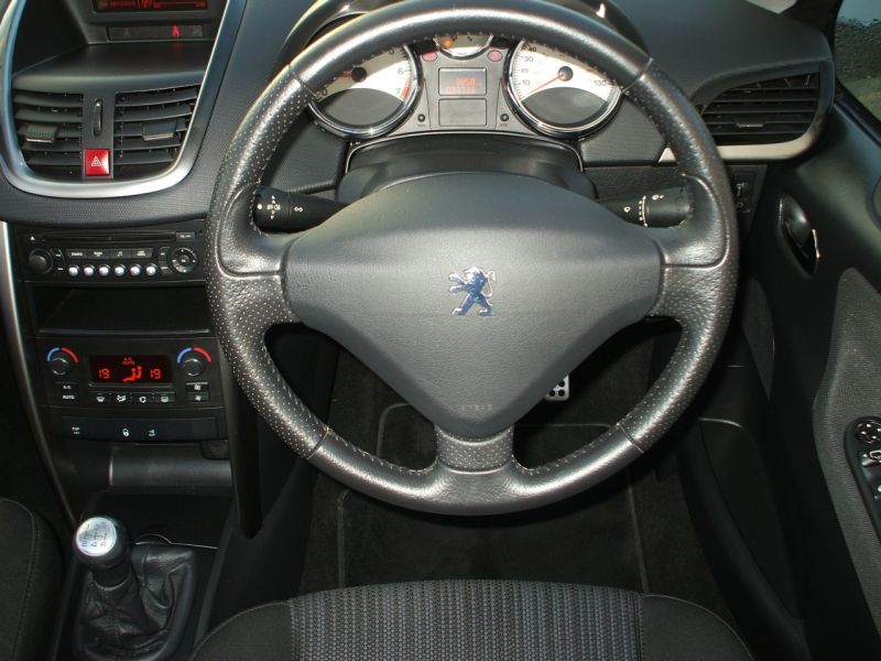 2011 Peugeot 207 CC 1.6 VTi GT image 5