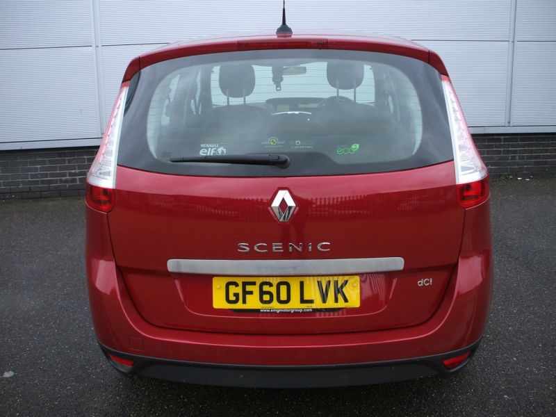 2010 Renault Grand Scenic TomTom 1.5 dCi image 3