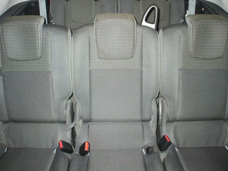 2010 Renault Grand Scenic TomTom 1.5 dCi image 5