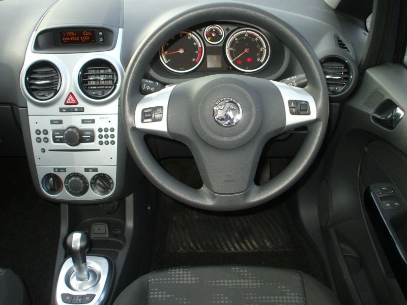 2013 Vauxhall Corsa 1.2 Exclusiv AC image 4