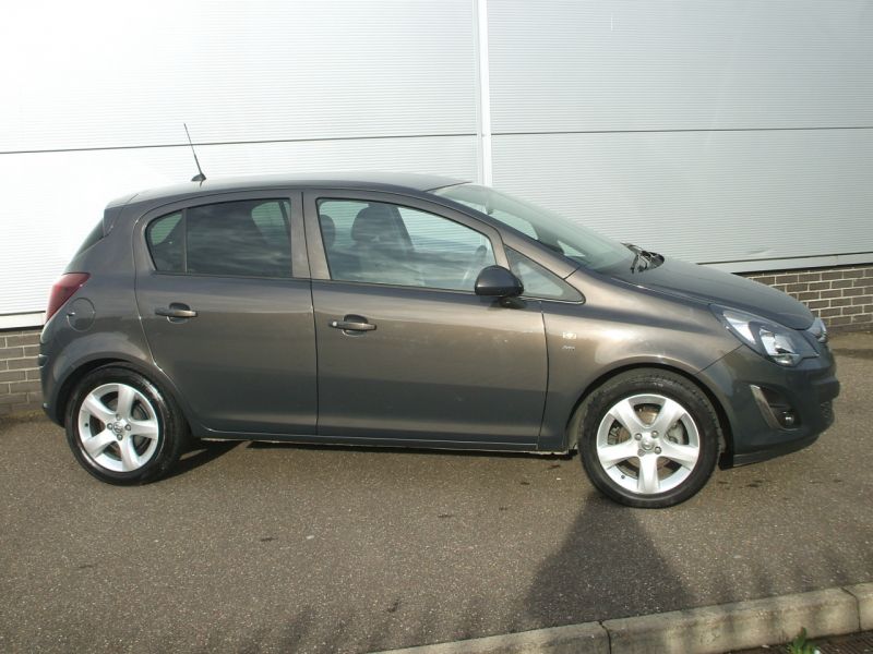 2013 Vauxhall Corsa 1.2 SXi AC image 2