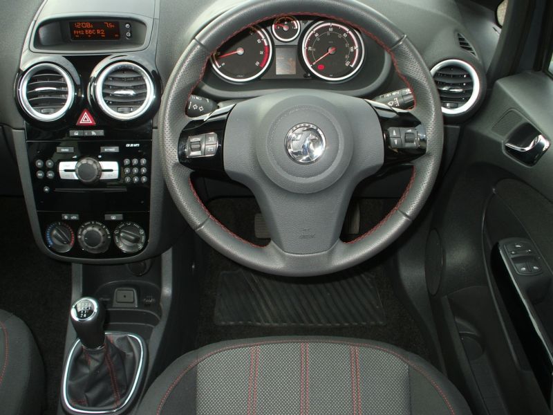 2013 Vauxhall Corsa 1.2 SXi AC image 4
