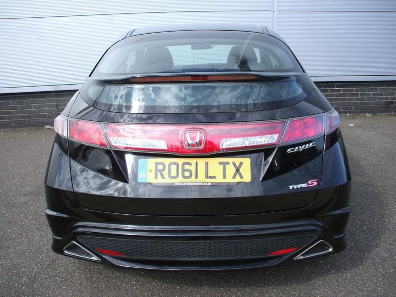 2011 Honda Civic 1.4 i-VTEC Type S image 3