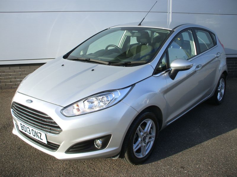 2013 Ford Fiesta 1.2 Zetec image 1