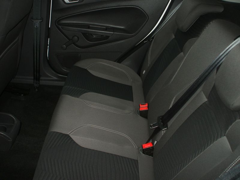 2013 Ford Fiesta 1.0 Zetec image 5