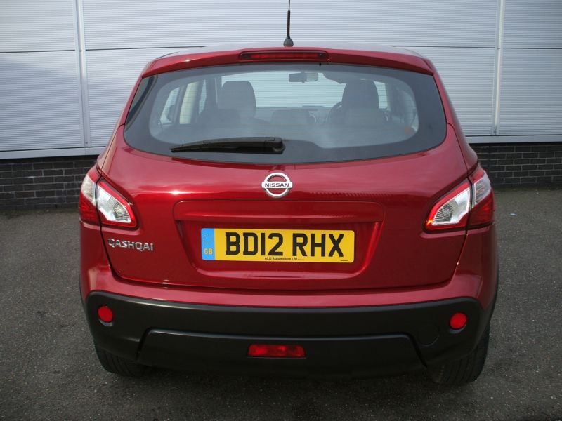 2012 Nissan Qashqai 1.6 Visia image 3