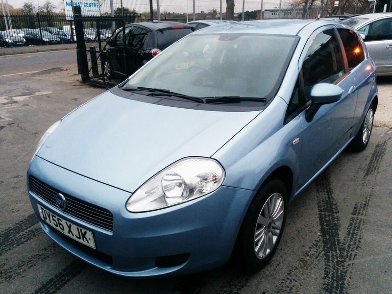 2006 Fiat Grande Punto Dynamic 8V image 1